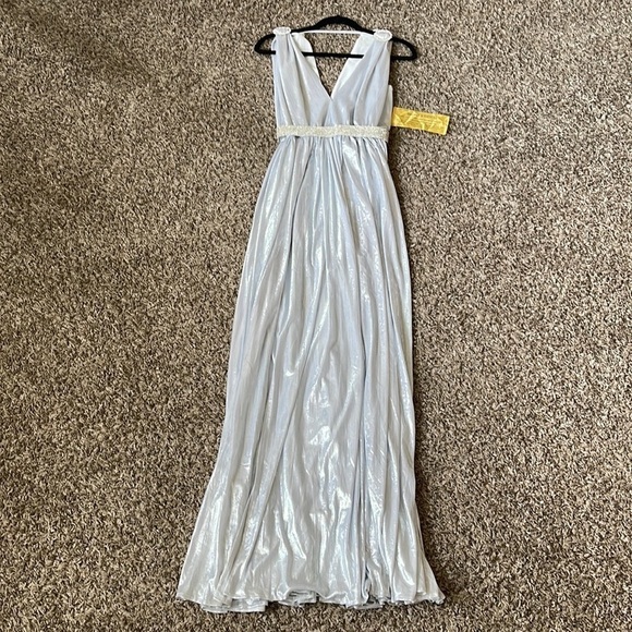 Bronx and Banco Catalina bridal gown - Picture 3 of 9